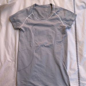 Stripped Lululemon Swiftly Tech Short Sleeve Size4
